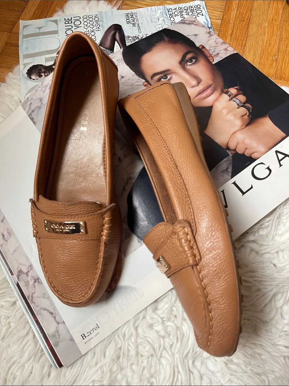 Coach Womens Fredrica Loafers Tan leather Rubber Sole